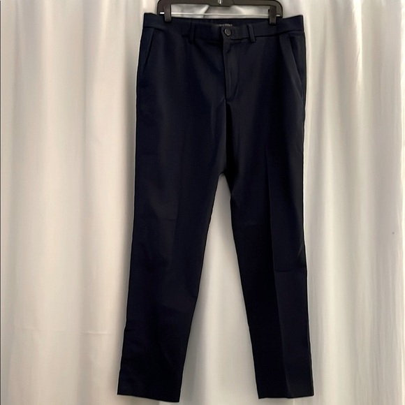 3‎ for $25! Banana Republic Men's Navy Blue Dress Pants, size 34x32 - Picture 1 of 4